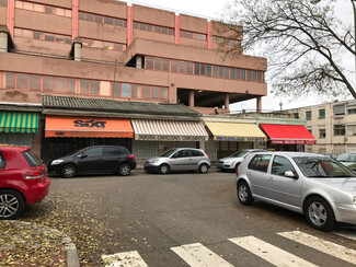 Plus de détails pour Calle Fuentenebro, 521, Madrid - Vente au détail à vendre