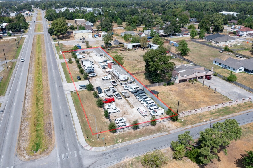10805 Seneca St, Houston, TX for sale - Building Photo - Image 2 of 17