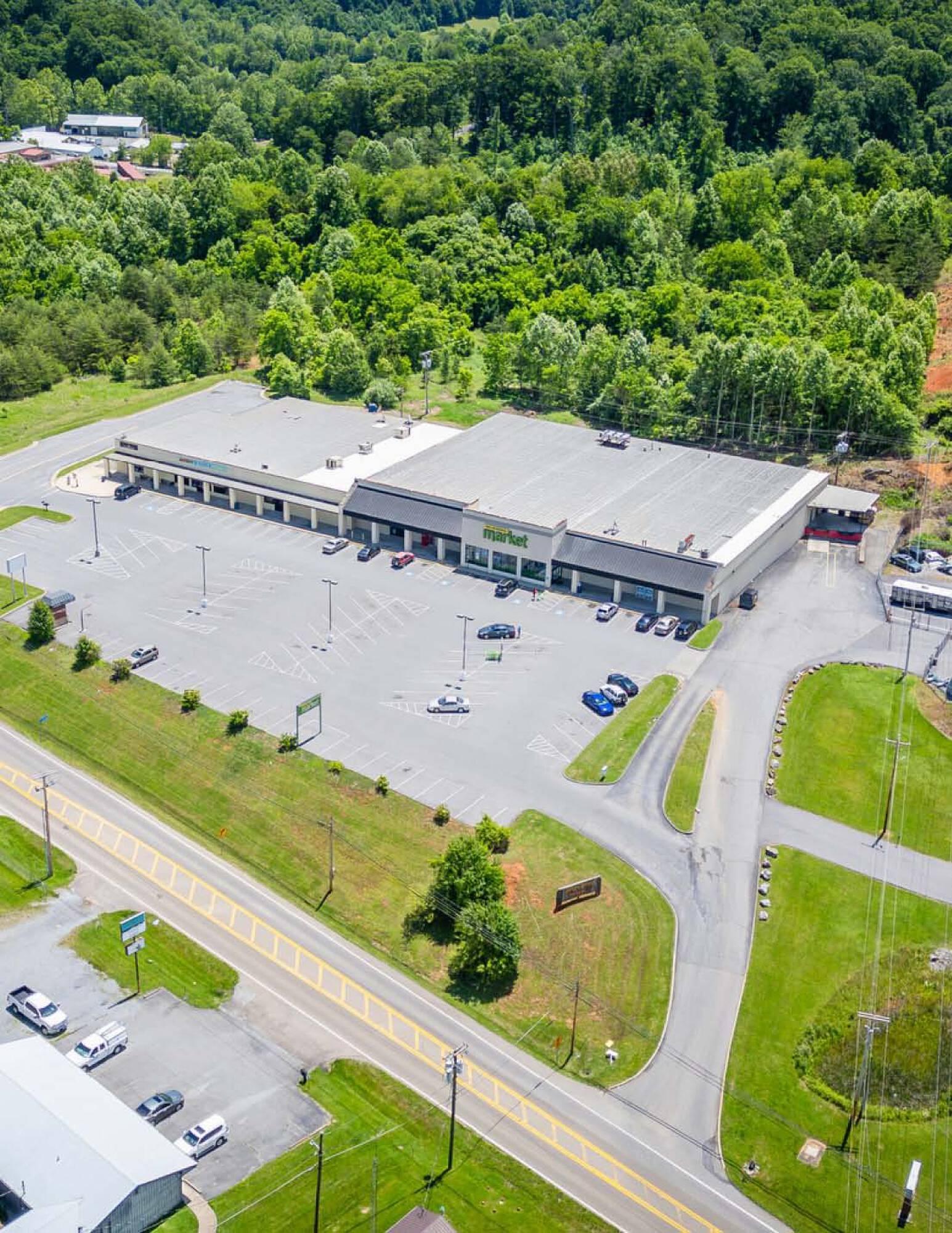 5215 Memorial Blvd, Kingsport, TN for sale Building Photo- Image 1 of 1