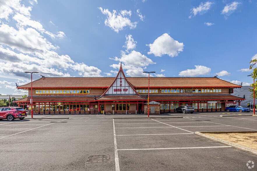 544 Purley Way, Croydon à louer - Photo du bâtiment - Image 3 de 3