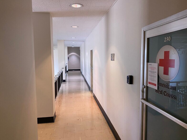 507 W Innes St, Salisbury, NC à vendre - Photo intérieure - Image 3 de 12