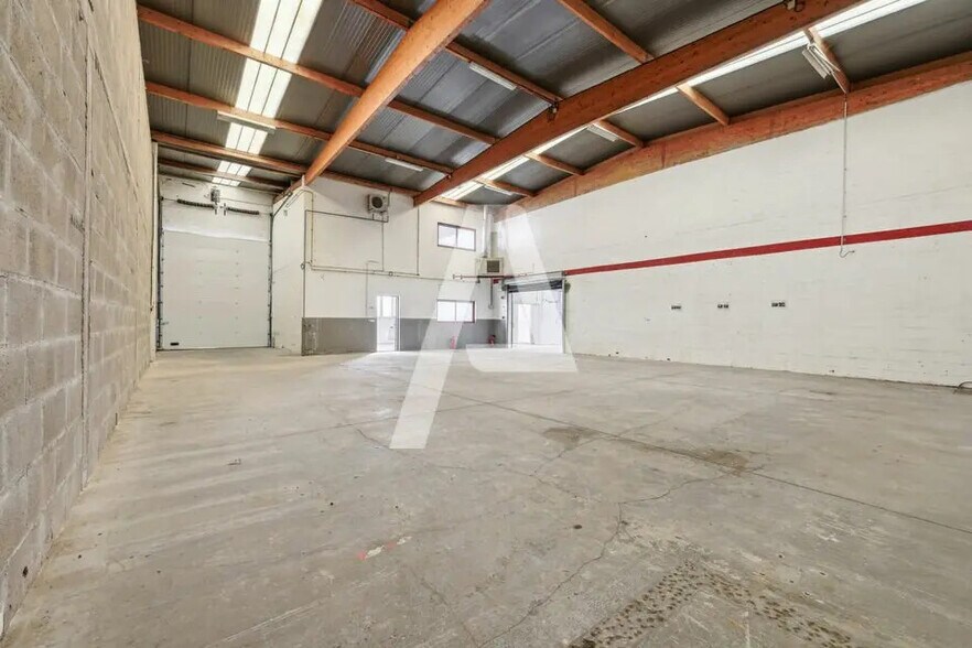 Flex dans Émerainville à louer - Photo intérieure - Image 3 de 5