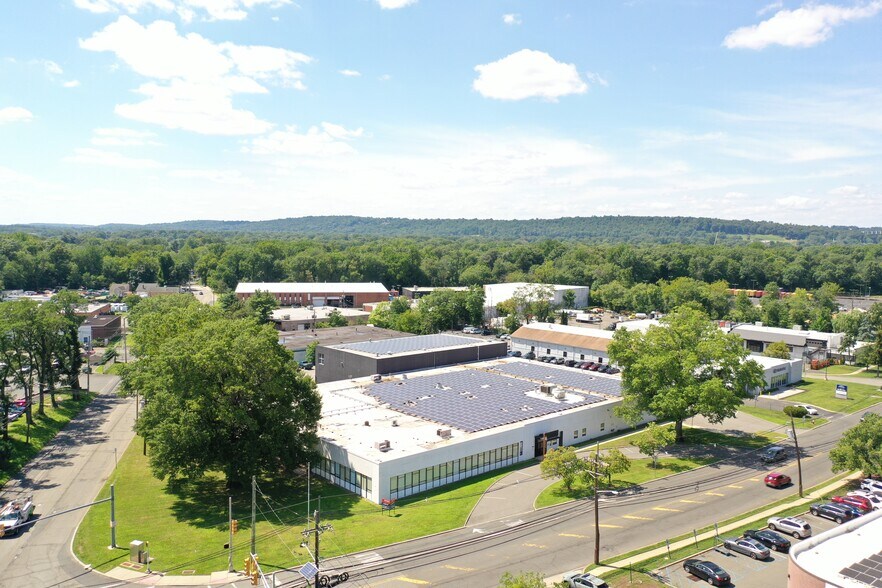 1160 Springfield Rd, Union Township, NJ à louer - Photo du bâtiment - Image 2 de 6
