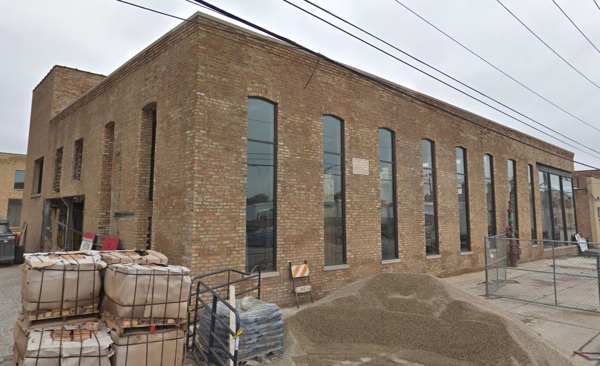 3057 N Rockwell St, Chicago, IL for lease Building Photo- Image 1 of 2