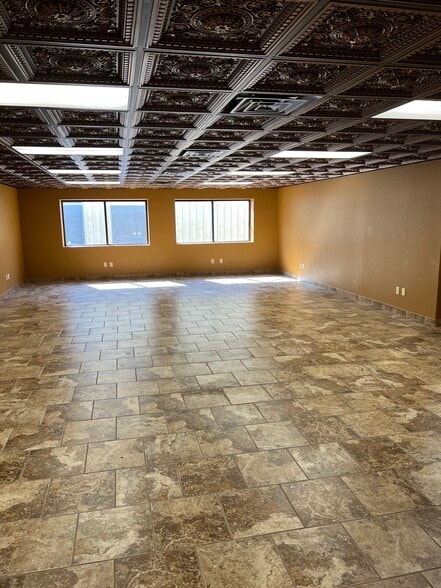 2101 Grant St, Wichita Falls, TX for lease - Building Photo - Image 3 of 12