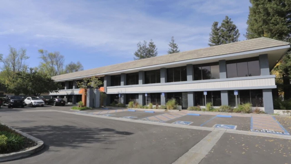 699 Hampshire Rd, Westlake Village, CA for lease - Commercial Listing Video - Image 2 of 6