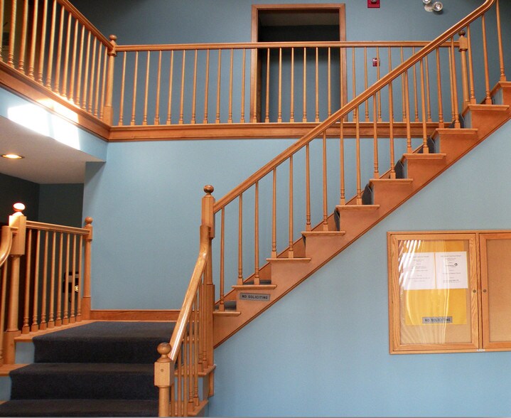 308 W Central St, Franklin, MA à louer - Photo du bâtiment - Image 2 de 3