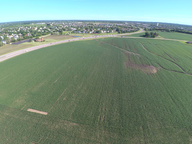 Randall Rd, Elgin, IL à vendre - Photo du b timent - Image 3 de 4