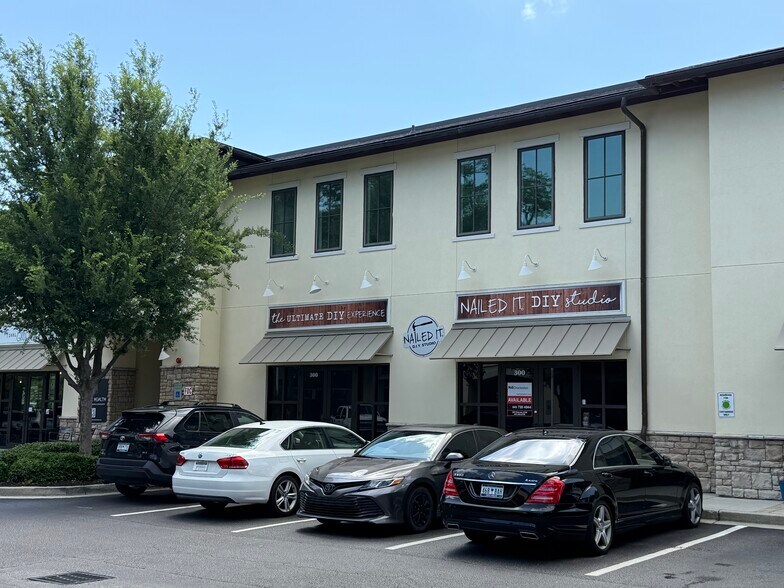 1055 N Highway 41, Mount Pleasant, SC à louer - Photo du bâtiment - Image 2 de 6