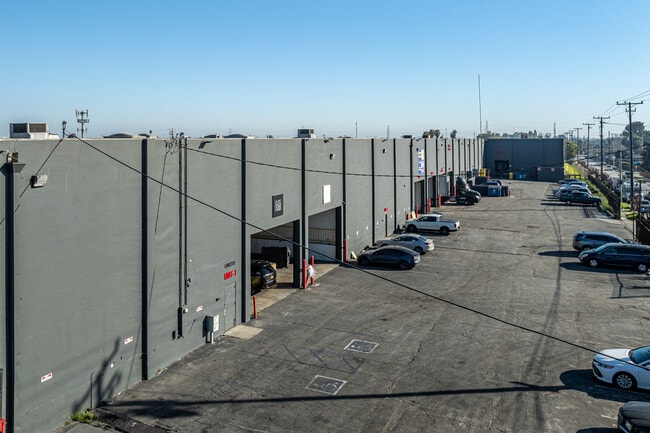 Plus de détails pour 8122 Maie Ave, Los Angeles, CA - Industriel à vendre
