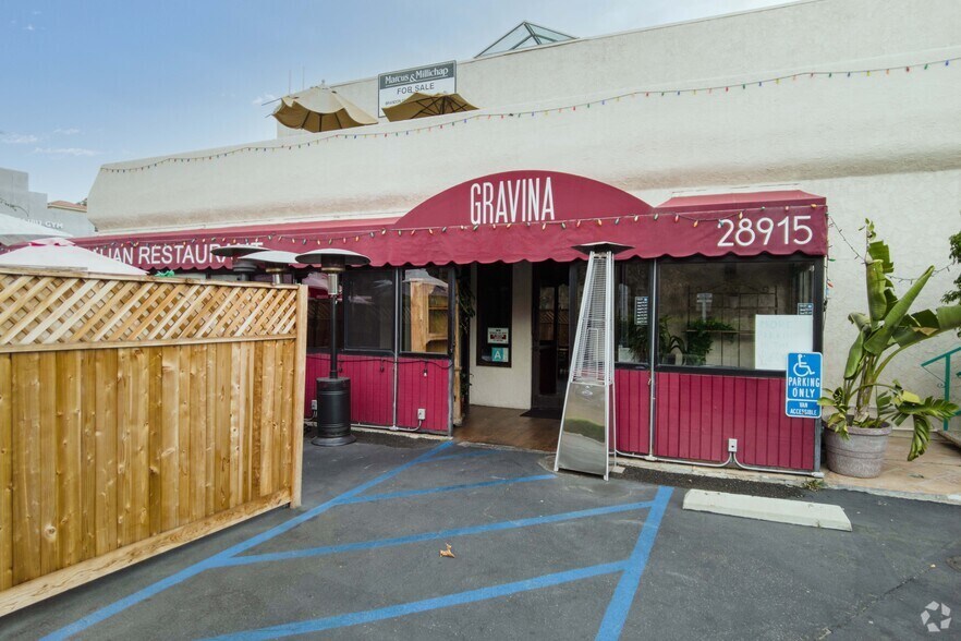 28925 Pacific Coast Hwy, Malibu, CA à vendre - Photo du bâtiment - Image 3 de 11