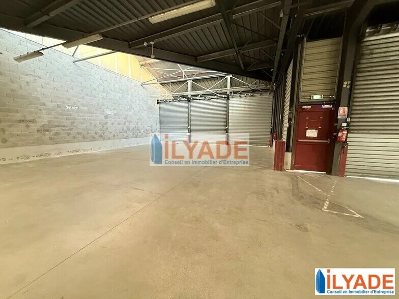 14 Rue D'Anthoine, Marseille à louer - Photo du bâtiment - Image 2 de 12