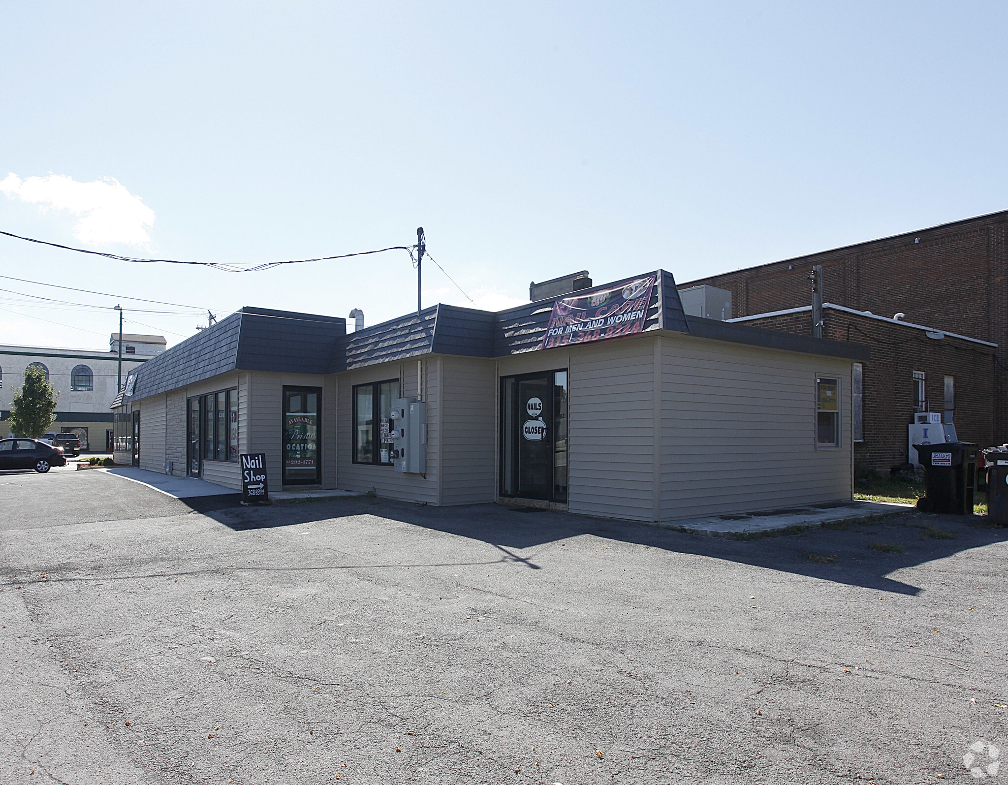 2002 Genesee St, Utica, NY à louer Photo principale- Image 1 de 14