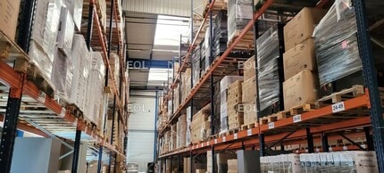 Industriel dans Villefontaine à louer Photo intérieure- Image 1 de 6