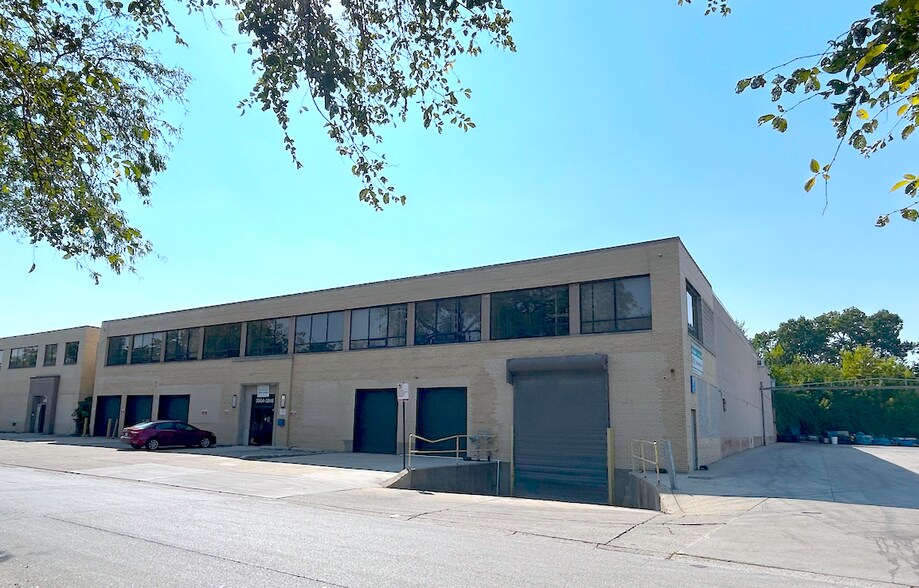 3512 N Kostner Ave, Chicago, IL à vendre - Photo du bâtiment - Image 2 de 11