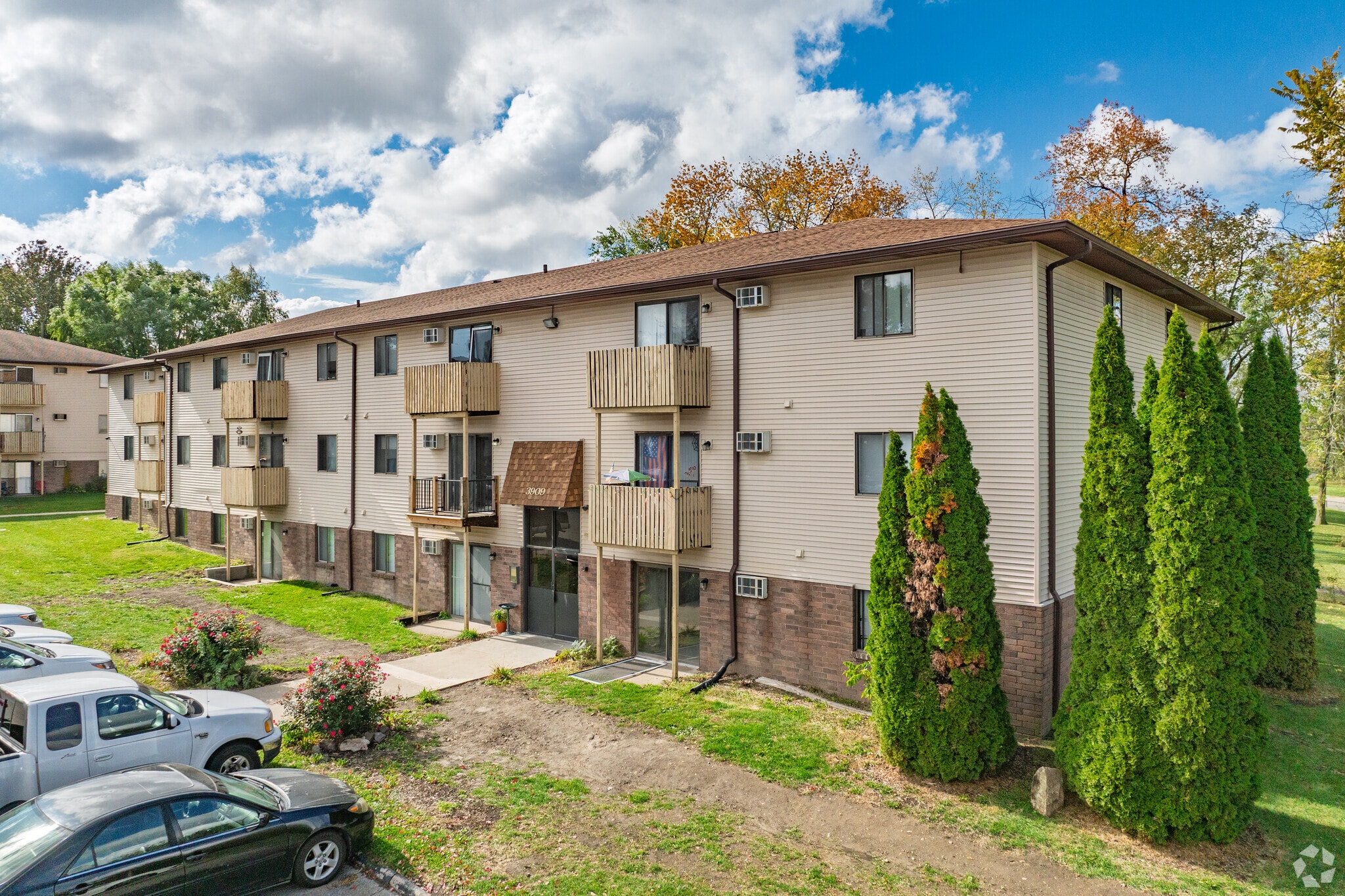 4210 Hubbell Ave, Des Moines, IA for sale Primary Photo- Image 1 of 6