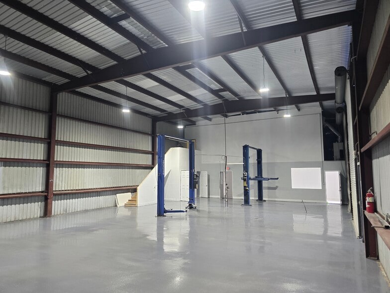 638 Hewett Dr, Orlando, FL for sale - Building Photo - Image 3 of 16