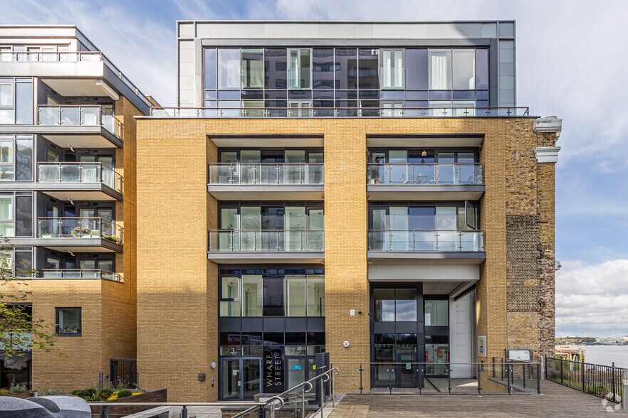21-23 Wharf St, Londres à louer - Photo principale - Image 1 de 17
