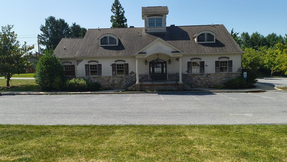3839 Easton Ave, Bethlehem, PA for sale - Building Photo - Image 2 of 7