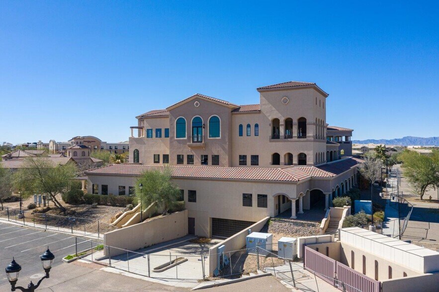7410 N Zanjero Blvd, Glendale, AZ à vendre - Photo du bâtiment - Image 3 de 20