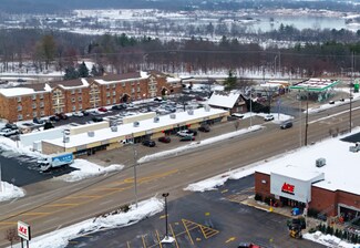 Plus de détails pour 116 Peterson Rd, Libertyville, IL - Commerce de détail à vendre