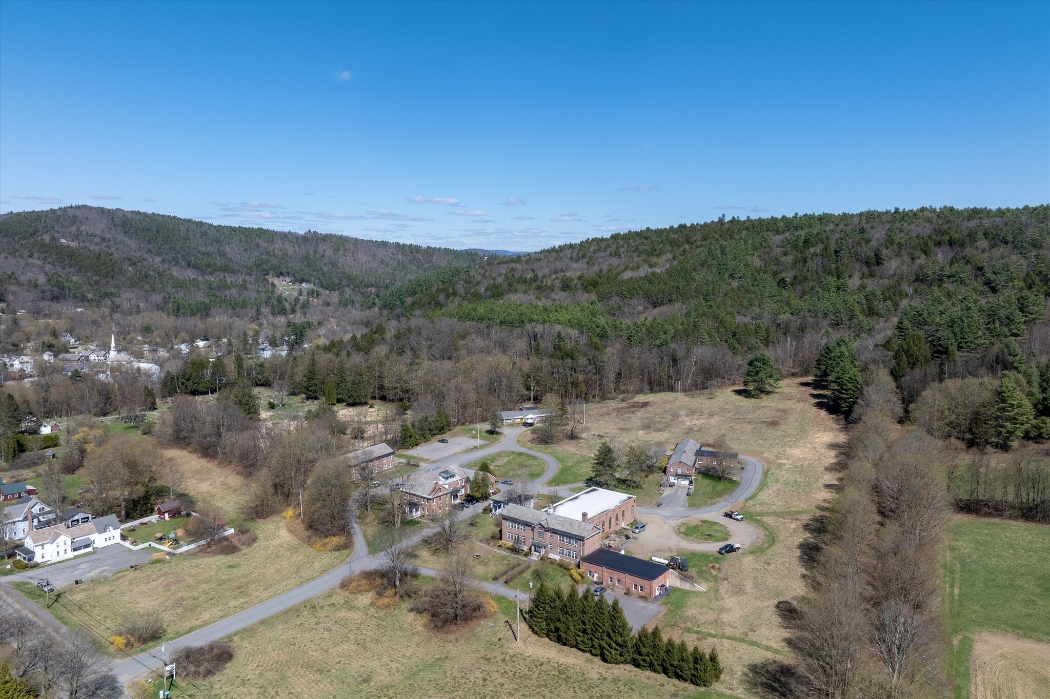 25 Warner Center Rd, Saxtons River, VT for sale Primary Photo- Image 1 of 13