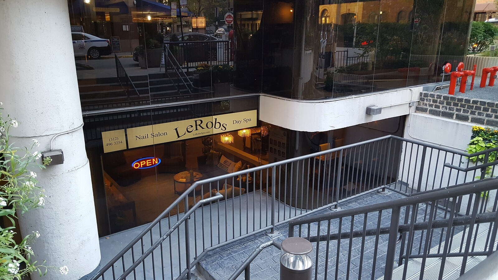 200 E Delaware Pl, Chicago, IL 60611 - Unit Retail C -  - Interior Photo - Image 1 of 7