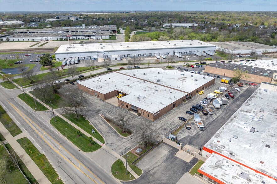3340 W Lake Ave, Glenview, IL à louer - Aérien - Image 3 de 7