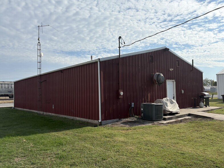 3071 Jacob rd, Jacob, IL à vendre - Photo du bâtiment - Image 3 de 29