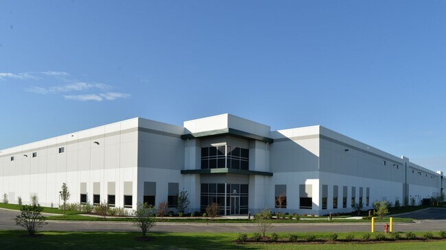 More details for 969 Veterans Pky, Bolingbrook, IL - Industrial for Lease