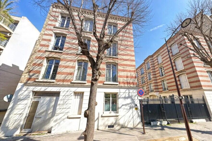 Office in Neuilly-sur-Seine for sale - Building Photo - Image 2 of 14