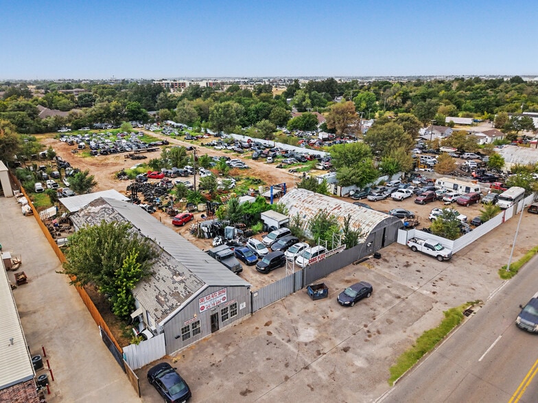 1821-1823 S May Ave, Oklahoma City, OK for sale - Building Photo - Image 2 of 18