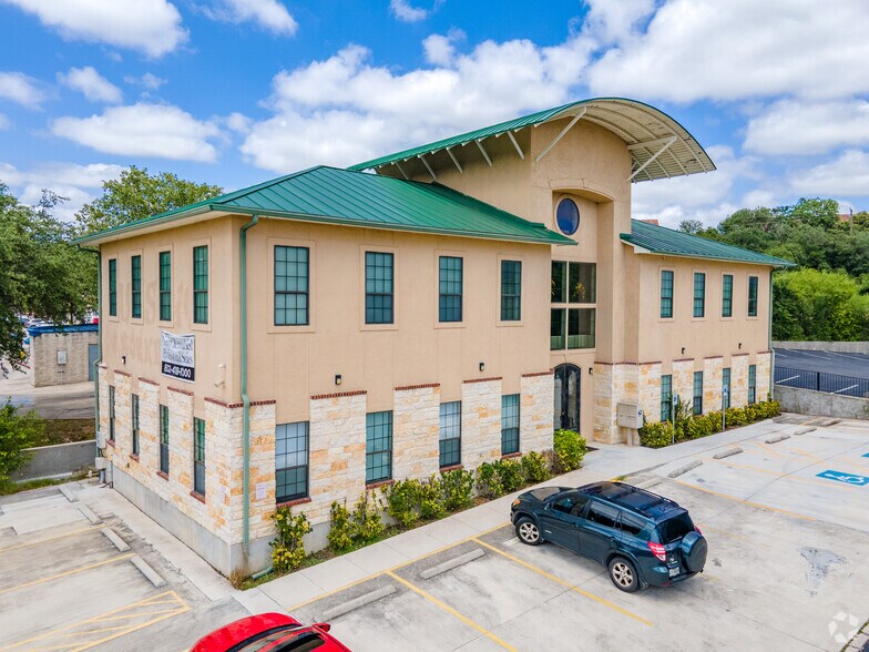 11459 Huebner Rd, San Antonio, TX for sale - Building Photo - Image 1 of 1