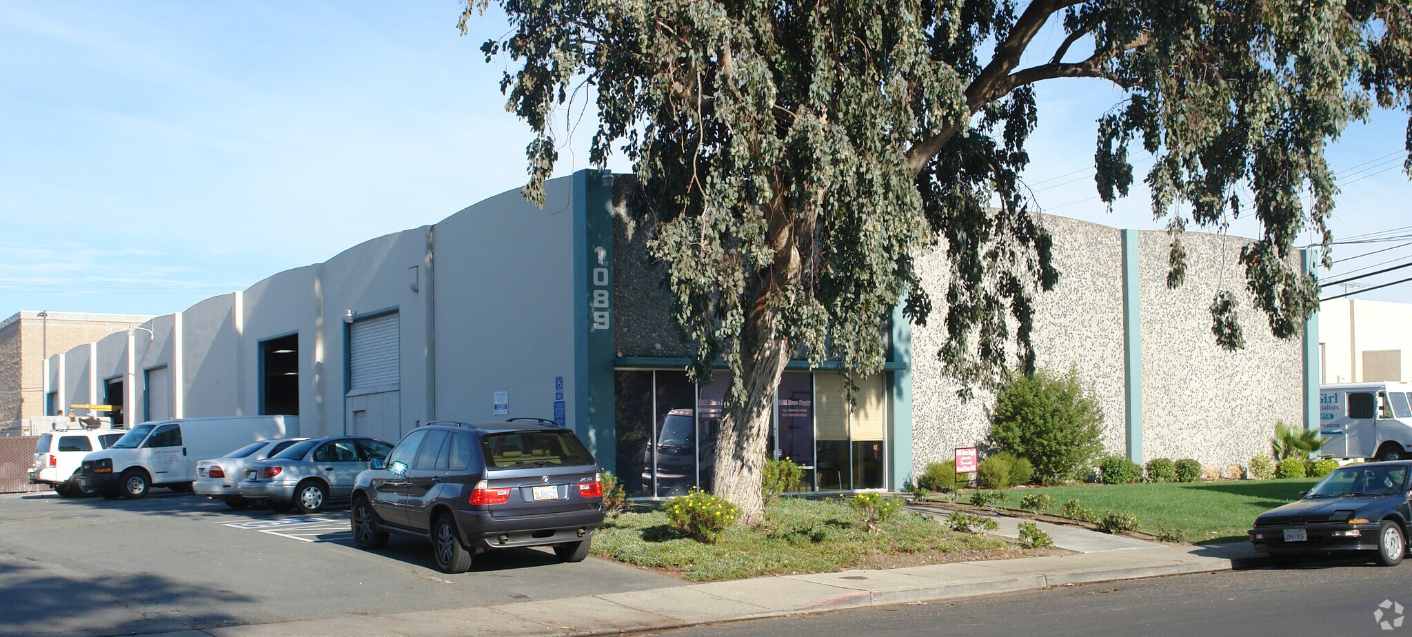 1089 Shary Cir, Concord, CA for lease Building Photo- Image 1 of 5