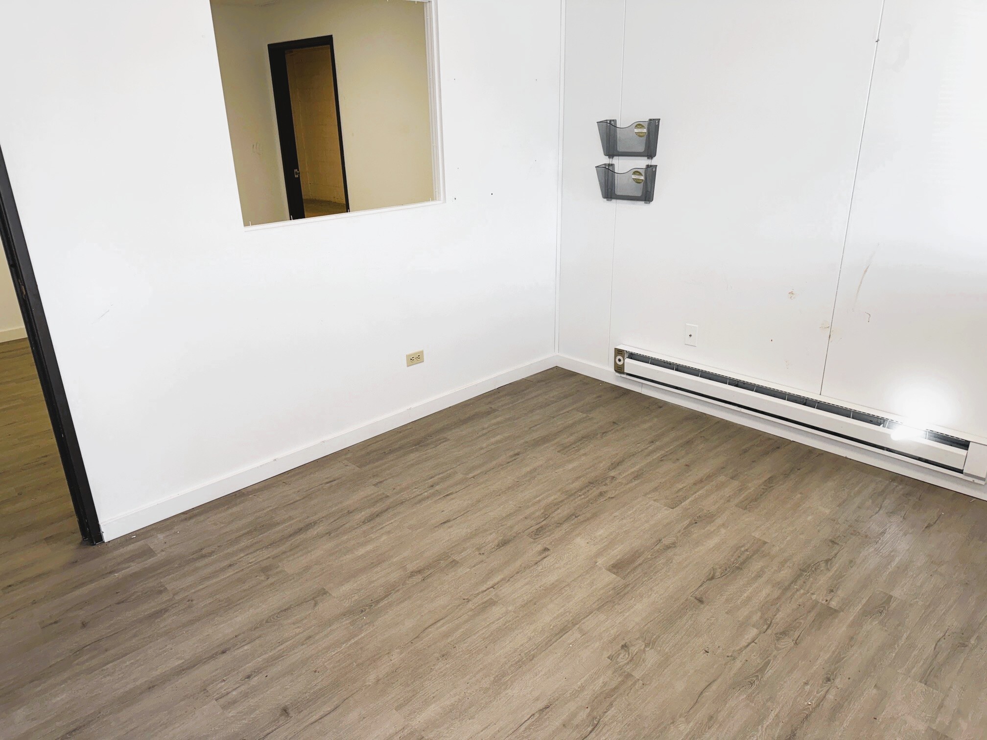 5601-5617 Newland Way, Arvada, CO for lease Interior Photo- Image 1 of 2