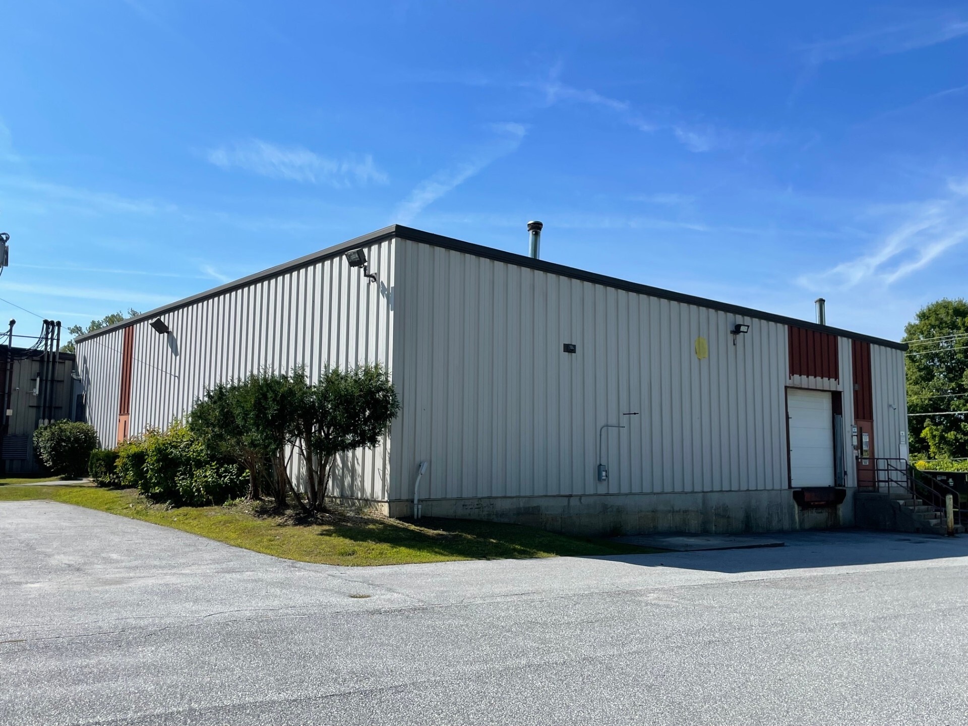 112 Quality Ln, Rutland, VT for lease Primary Photo- Image 1 of 8