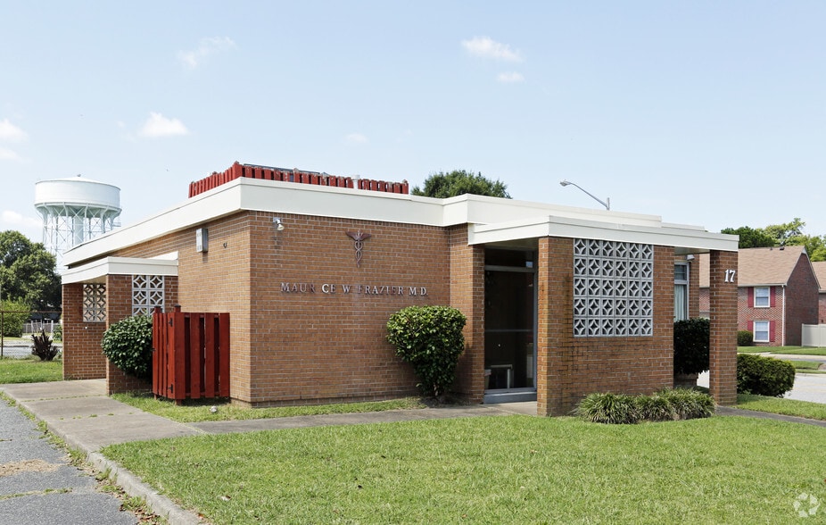 17 W Mellen St, Hampton, VA for lease - Primary Photo - Image 1 of 10