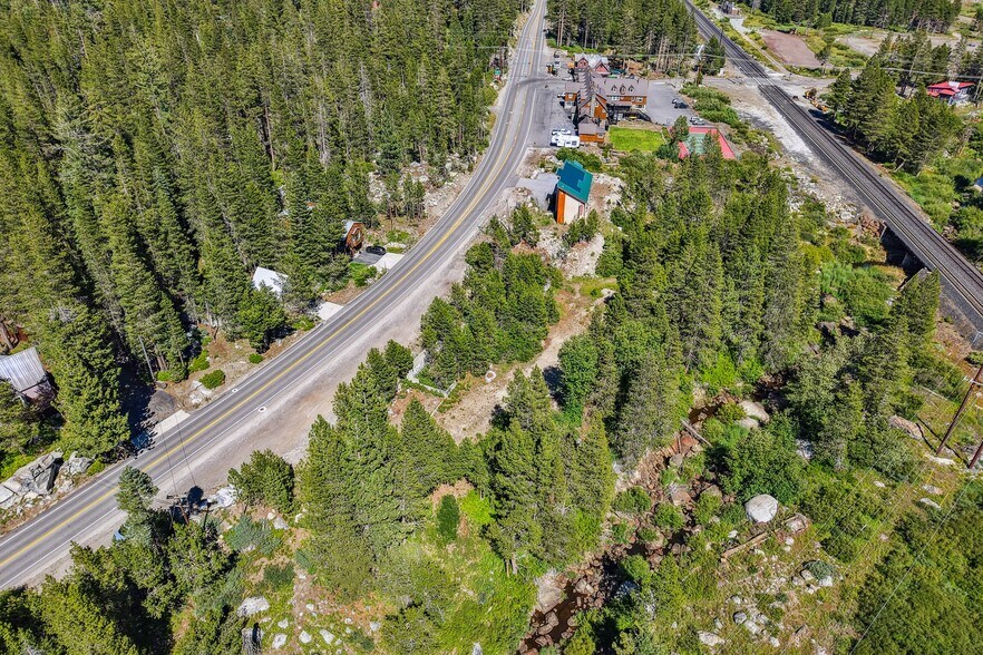 21615-21581 Donner Pass Rd, Soda Springs, CA à vendre - Photo du bâtiment - Image 3 de 14