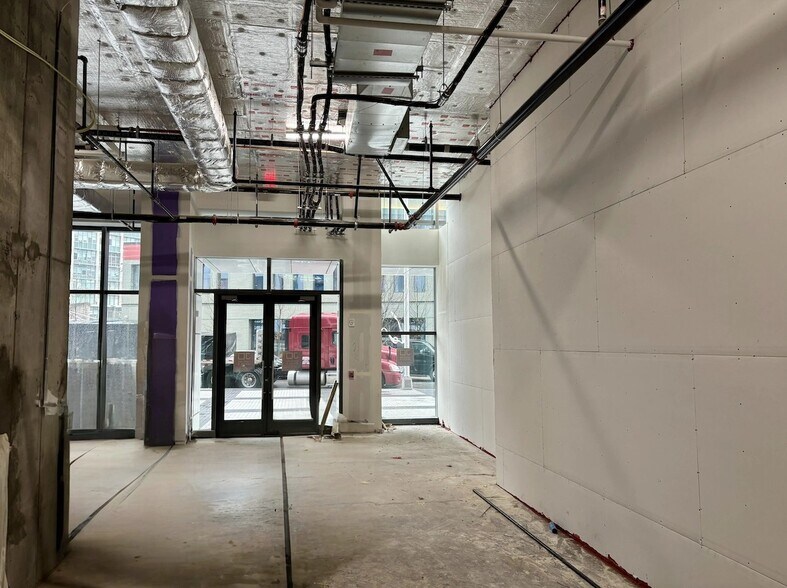 615 Pavonia Ave, Jersey City, NJ à louer - Photo intérieure - Image 3 de 8