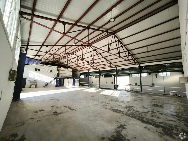 Calle de San Juan, 20, Fuenlabrada, Madrid for lease - Building Photo - Image 2 of 12