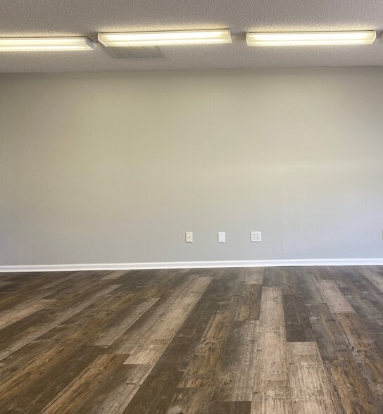 6983-7009 Wall Triana Hwy, Madison, AL à louer - Photo intérieure - Image 2 de 6