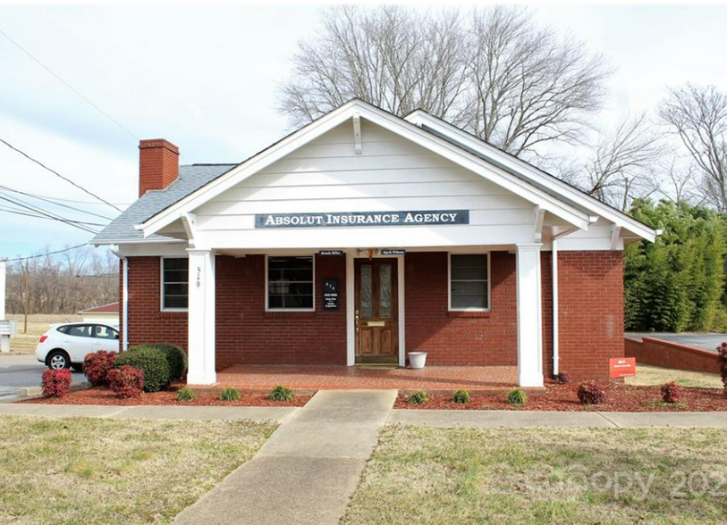 519 Main St, Hudson, NC for sale - Primary Photo - Image 1 of 1