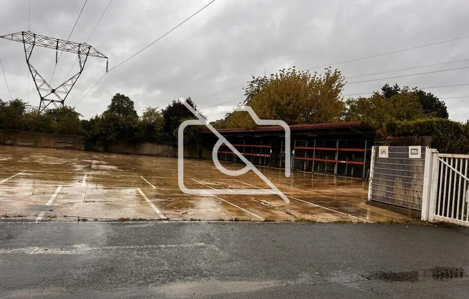 Office in Vitry-sur-Seine for lease - Building Photo - Image 3 of 11