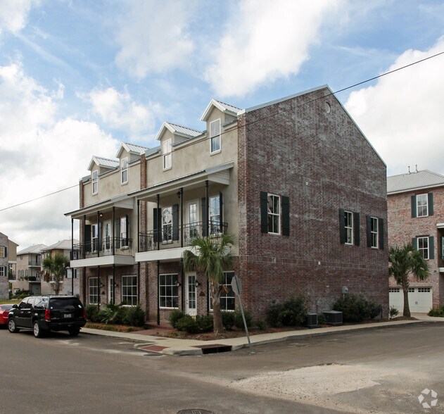 421-423 N Florida St, Covington, LA à louer - Photo principale - Image 1 de 15