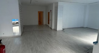 Plus de détails pour Multi-résidentiel à vendre