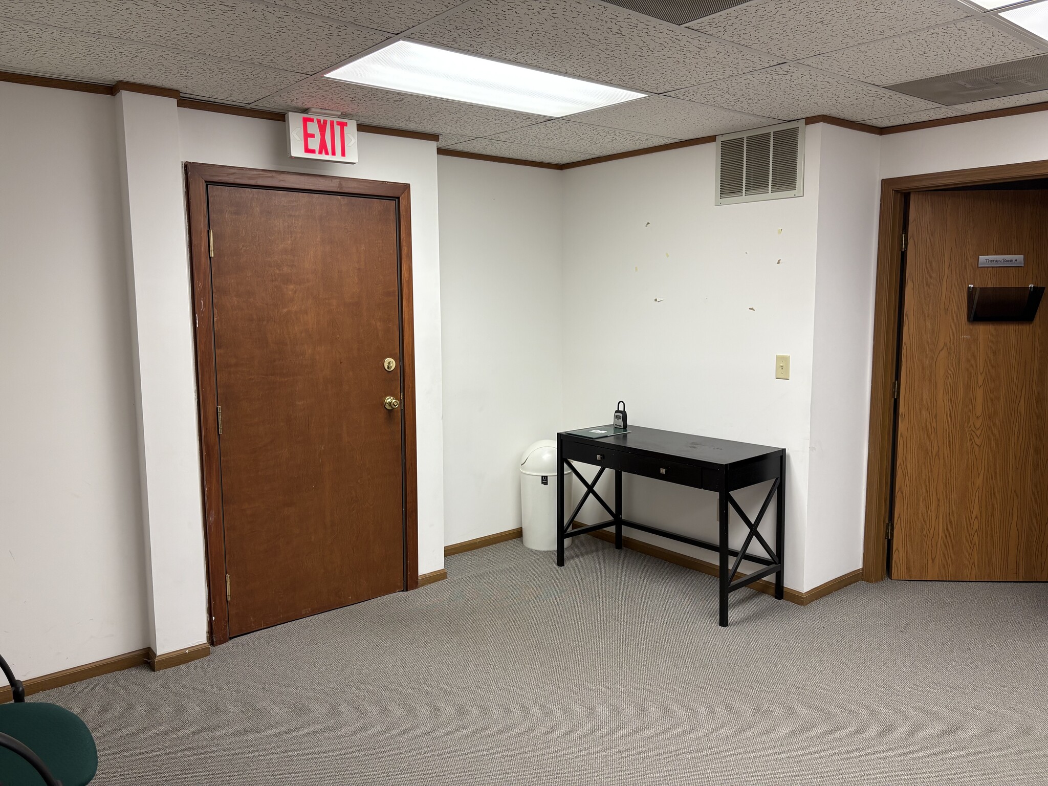 457-463 Waterbury Ct, Columbus, OH for lease Interior Photo- Image 1 of 9