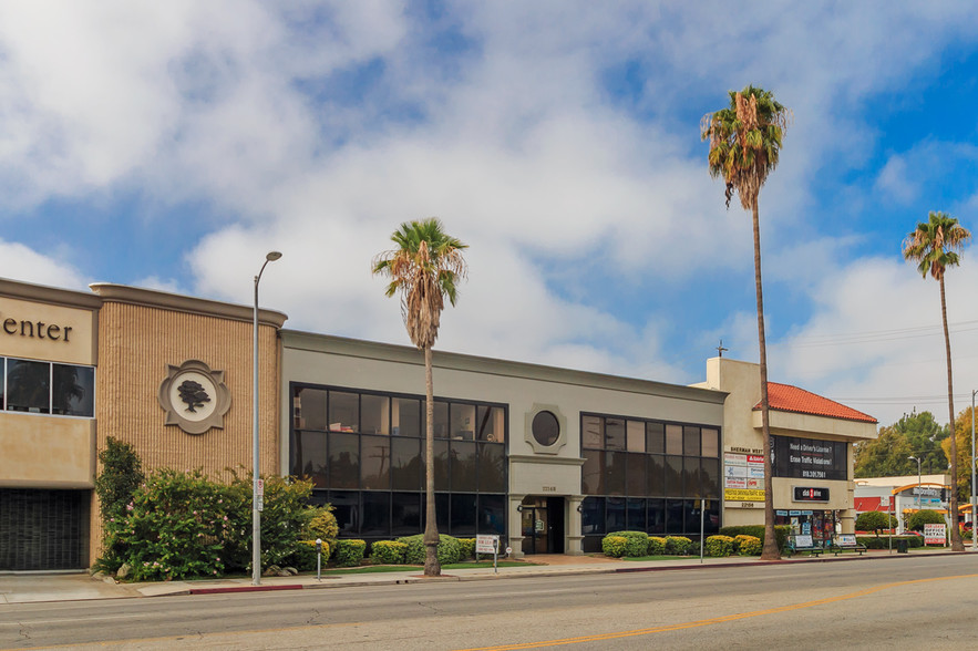 22148 Sherman Way, Canoga Park, CA for lease - Building Photo - Image 2 of 10