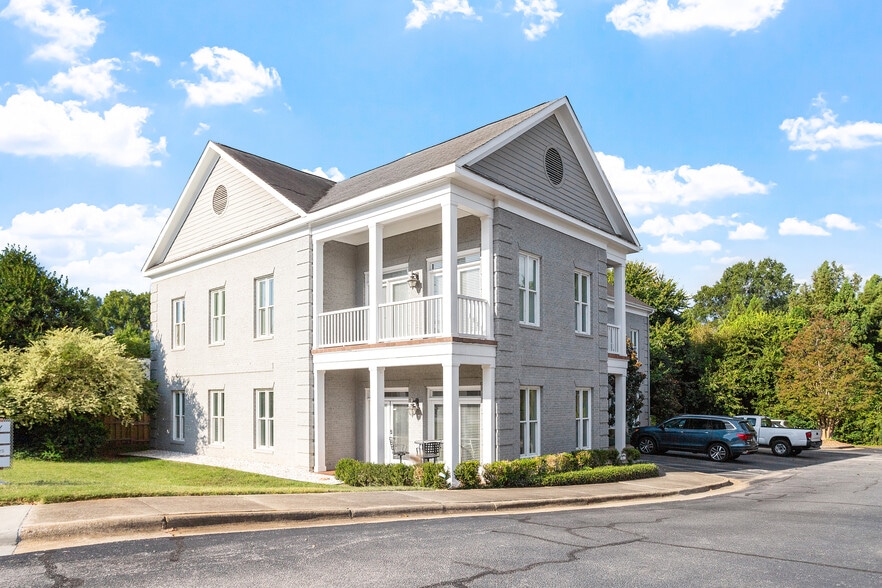 1033 Oberlin Rd, Raleigh, NC for lease - Building Photo - Image 1 of 16