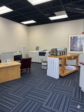 45 Rincon Dr, Camarillo, CA à louer Photo intérieure- Image 2 de 5