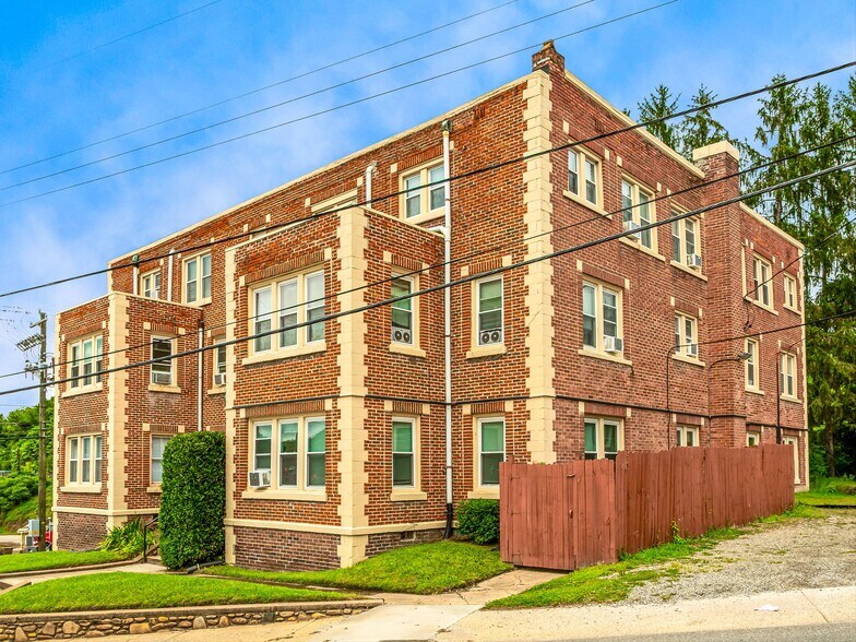 13 Newfound St, Canton, NC à vendre - Photo du bâtiment - Image 3 de 27